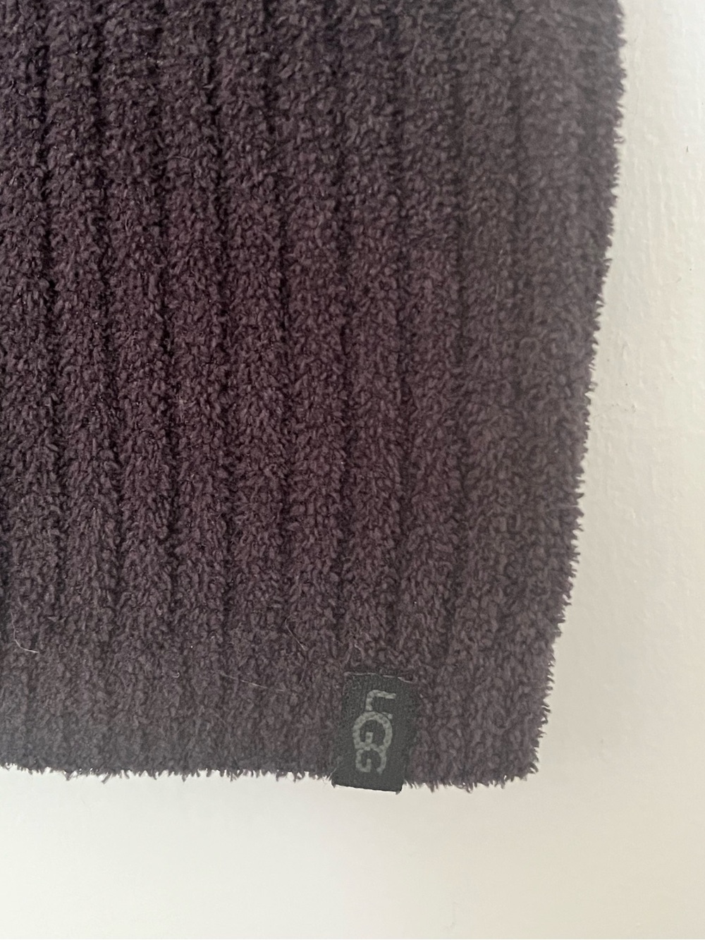 UGG Ribbed Tank Size L - Picture 3 of 7